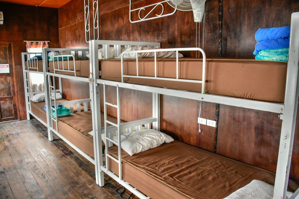 Love Station Hostel Baan Tai Eksteriør billede