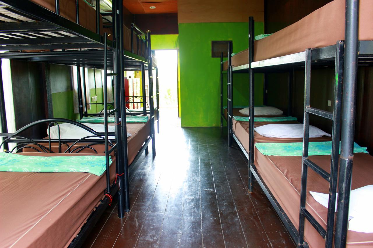 Love Station Hostel Baan Tai Eksteriør billede