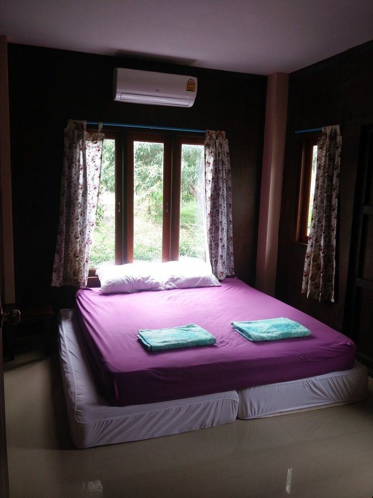 Love Station Hostel Baan Tai Eksteriør billede